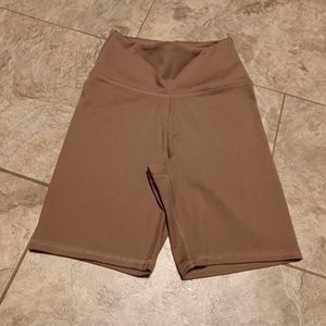 Balance Althetica Women's Brown Shorts Small